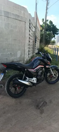 VENDO OU TROCO POR CARRO 