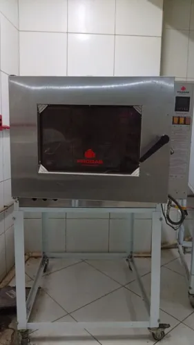 Vendo forno Industrial de 5 telas.