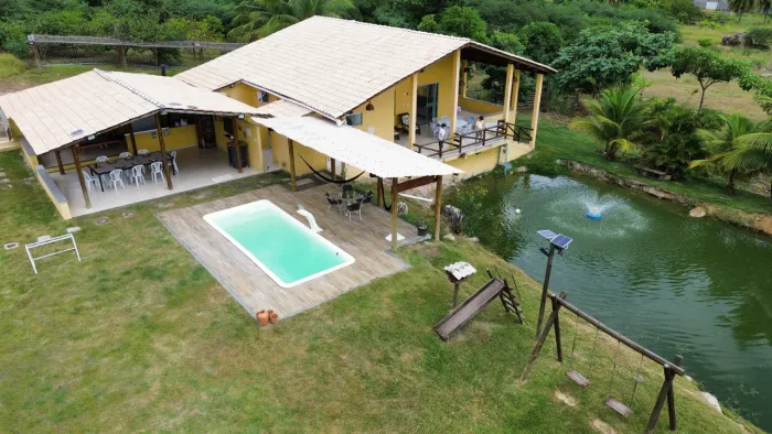 Oportunidade a 15 minutos do Centro! Sítio 20.000m Casa 4/4 com Suíte e 100% Mobiliada