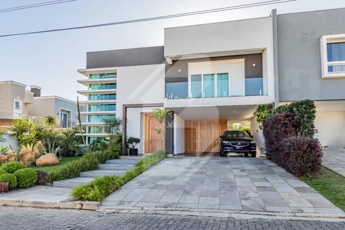 Casa em Condomínio