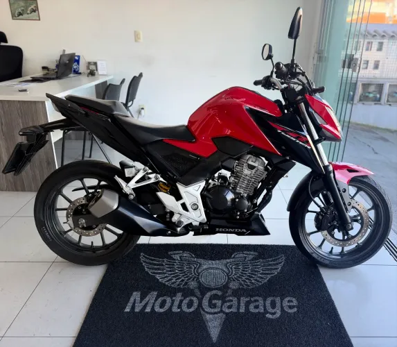 CB 300F Twister Com ABS - 2023 COM 10.000KM