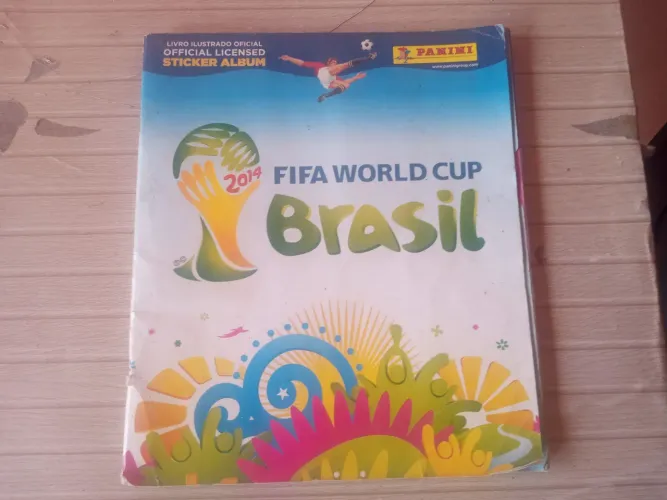 Álbum copa do mundo Brasil 2014 incompleto