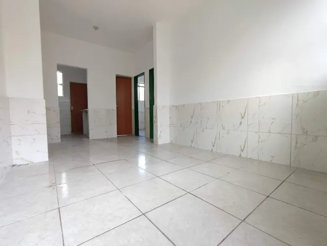 Casa para aluguel - Tirol, 2 quartos - Belo Horizonte