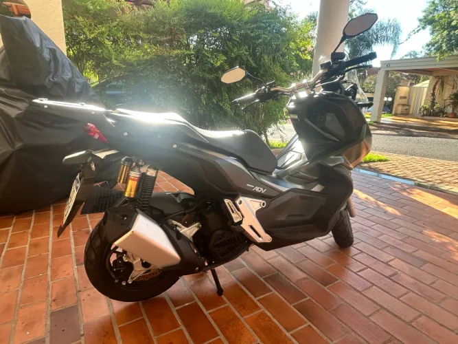 Honda Adv 150