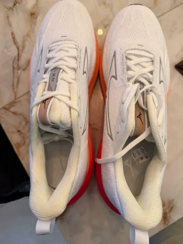 Tenis Mizuno Base Ride e Base Prime