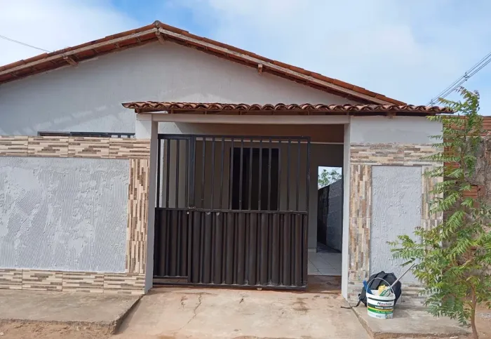 Casa para venda no bairro Planalto 