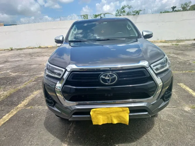 Toyota Hilux CD SRX 4X4 2.8 TDI 16V Diesel Aut. 2025