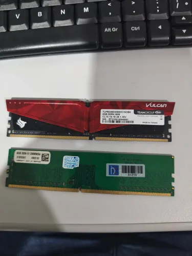Memória Ram DDR4 16GB (2x8GB)