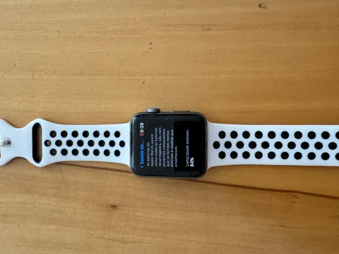 Apple Watch 3 42mm Bateria 84%