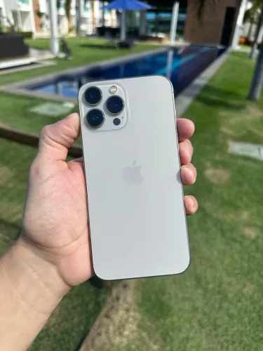 iPhone 13 Pro Max 256GB - Muito Conservado