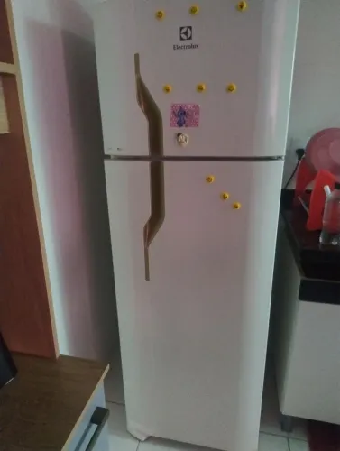 Vendo 600 já e o menor preço retirar no laranjeiras funciona bem leiam o anúncio