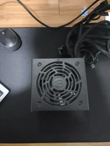 Fonte EVGA 600 PLUS Bronze