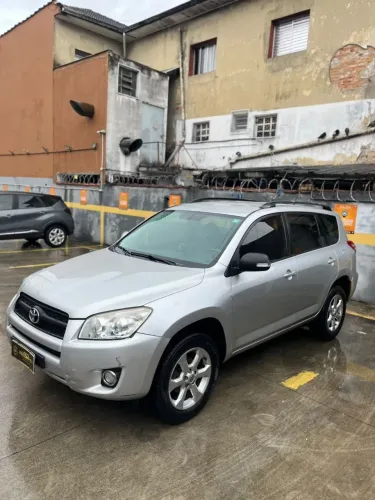 Toyota RAV4 2.4 4X2 16V 170cv Aut. 2011