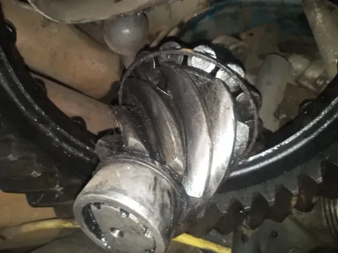 Coroa e Peão Caixa Satelete USADO  MB 1520 /  1519 Ralação 8x45 
