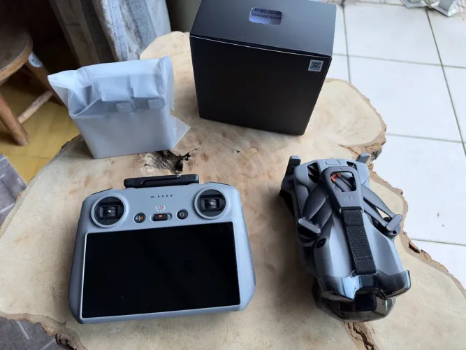 DJI Mini 5 Pro Combo Fly More Plus - Controle com Tela - Nunca Voou - Homologado Anatel