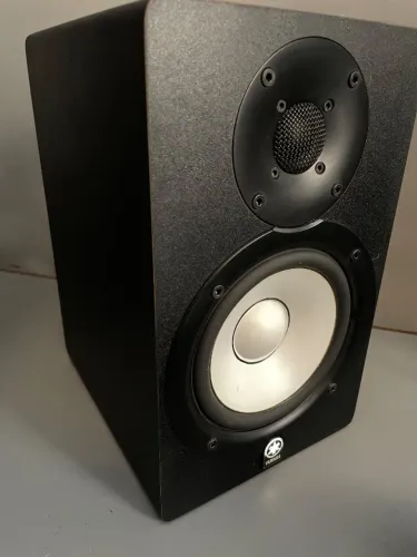Monitores de Estúdio Yamaha Hs50m ativos par