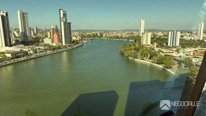 Apartamento com 2 dormitórios à venda, 65 m² por R$ 550.000,00 - Centro - Campina Grande/P