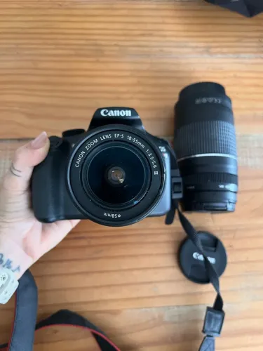 Vendo câmera Canon EOS Rebel T6 + 2 lentes