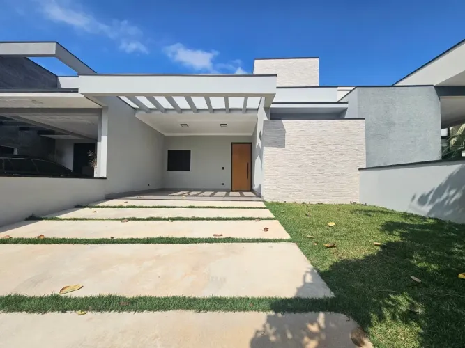 Casa com 3 dormitórios à venda, 104 m² por R$ 830.000,00 - Condomínio Village Moutonnée -