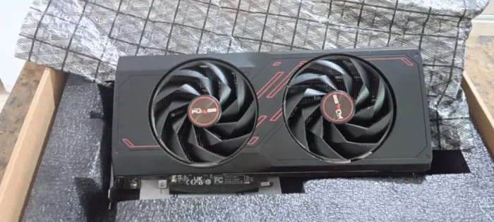 Sapphire PULSE AMD Radeon RX 7700 XT 12GB SOMENTE VENDA