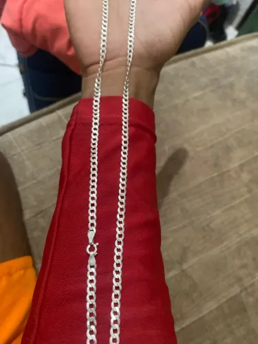 Vende-se corrente 3mm escama de peixe
