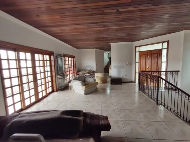 Casa para locação em Sorocaba-SP, Vila Trujillo: 5 quartos, 4 suítes, 2 salas, 2 banheiros