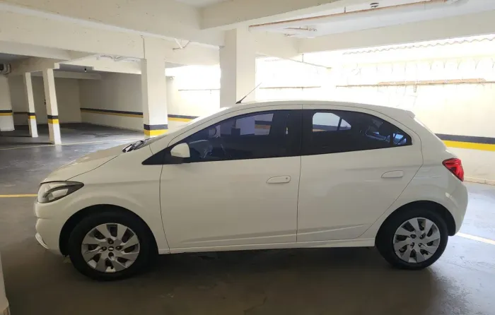 Chevrolet Onix Hatch LT 1.4 8V Flex Mec. 4P 2018
