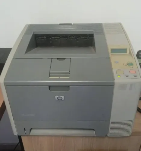 Impressora HP LaserJet 2420n Monocromática