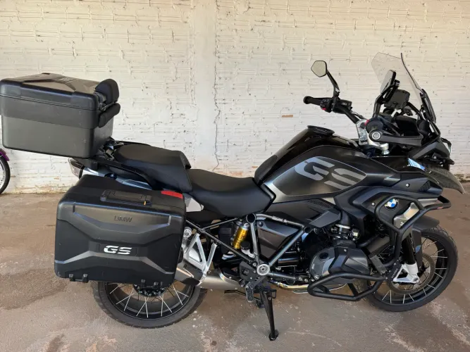 BMW R1250 GS TRIPLE BLACK
