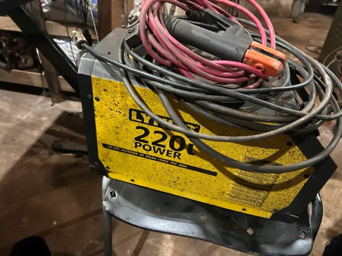 INVERSORA DE SOLDA LYNUS 220 POWER ? MIG/ MMA