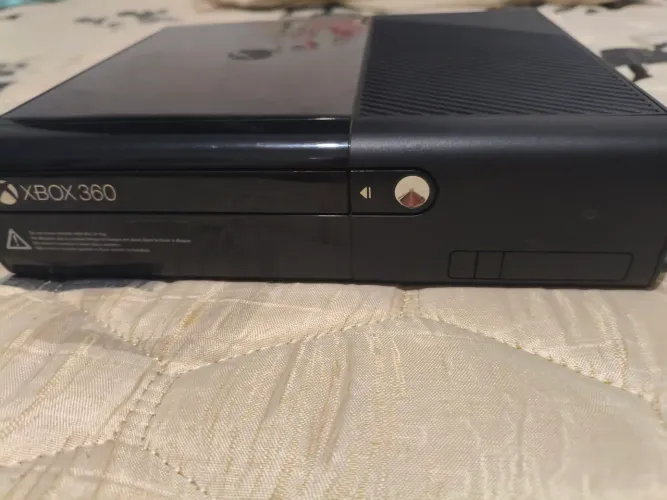 Xbox 360 + acessórios