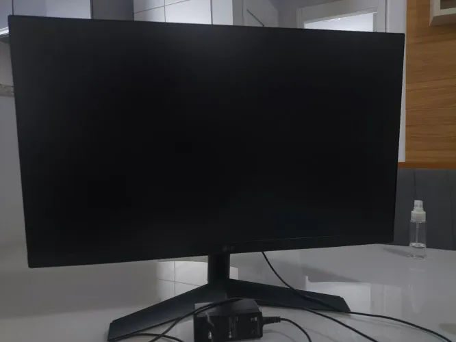 Monitor Gamer LG 24" Full HD 144Hz 1ms Inclinação Preto 24GN60R