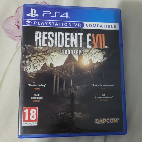 Resident Evil 7 - PS4 - Usado 