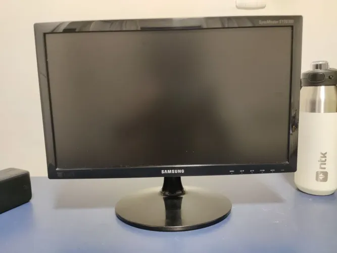 Monitor Samsung 19" LED - S19B300 - Funcionando Perfeitamente