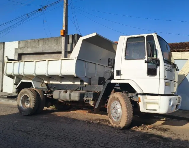 Caçamba FORD/CARGO
