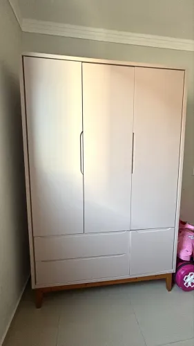 Guarda-roupa infantil