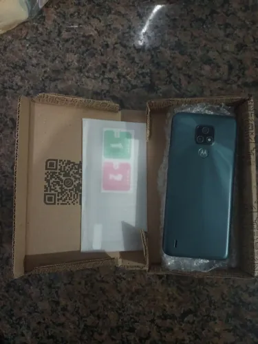 Motorola Moto E7 - Câmera 48 MP, Tela 6,5? e Bateria de 4.000 mAh