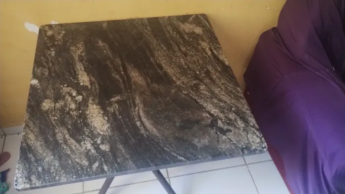 Mesa de marmore