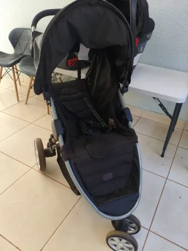 Carrinho de bebê + bebê conforto Britax
