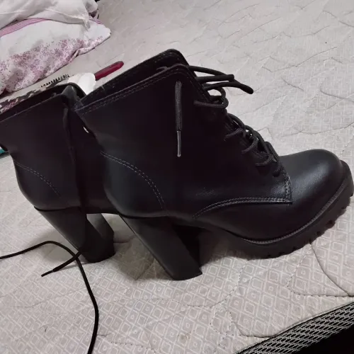 Bota coturno Moleca