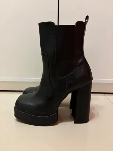 Bota loja Ágatha TAM 35
