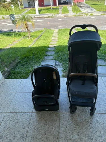 Carrinho Maxi-Cosi Eva completo