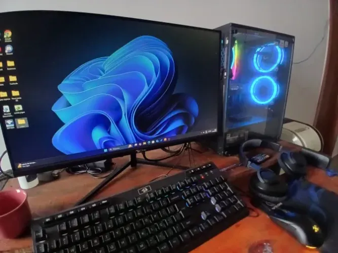 computador i3 10ª geração + monitor 24" 144hz