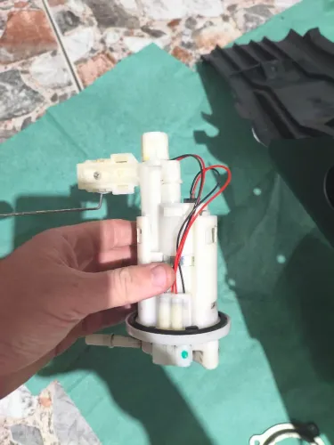 Bomba de combustível Yamaha factor paralela