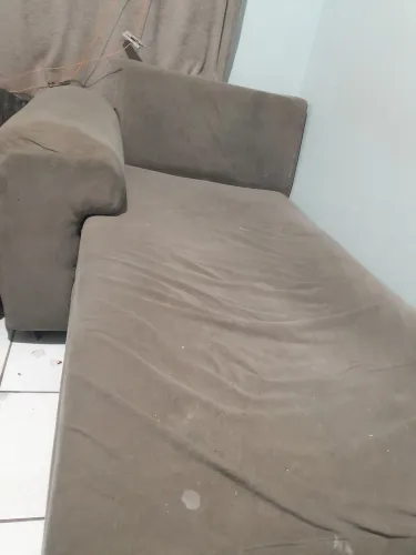 Sofá cama pequeno
