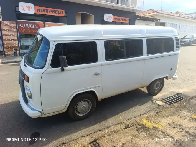 Volkswagen Kombi Standard 1.4 MI Total Flex 8V 2011