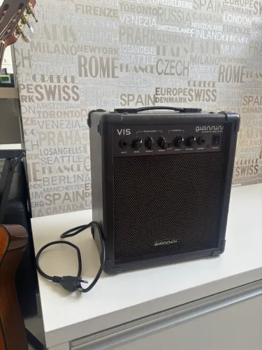 Caixa Amplificada Gianini V15 Para Violão