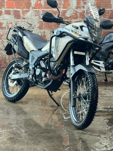 Xre Sahara adv 2025