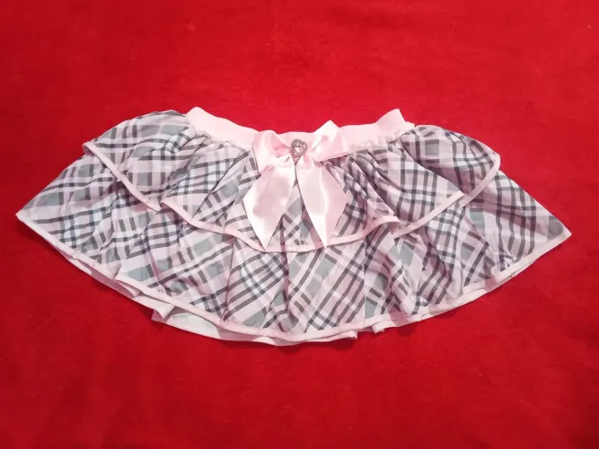 saia com shorts importada xadrez rosa branco e preto tamanho P grande