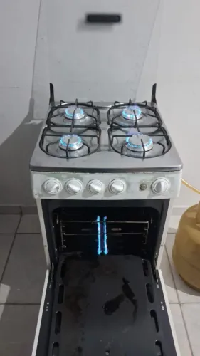 FOGÃO COM FORNO ENTREGO GRÁTIS